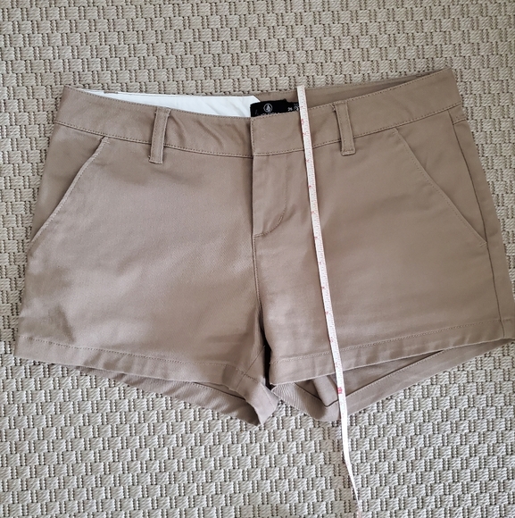 Volcom Short Khaki - Picture 7 of 13